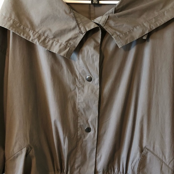 DNKY Khaki Gray Women’s Light Weight Hooded Jacket in Size Small - Picture 4 of 7